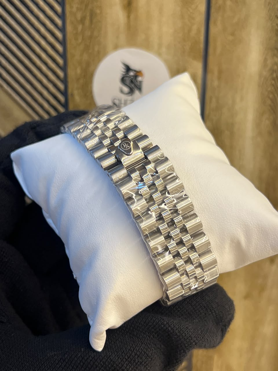 Rolex GMT-Master II Pepsi - Jubilee Bracelet Detail